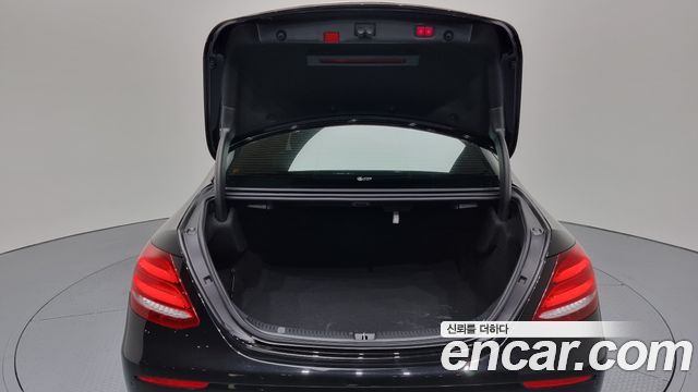 Mercedes-Benz E-Class E250 Avantgarde