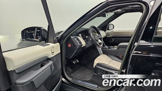 Land Rover Discovery P360 R-Dynamic SE