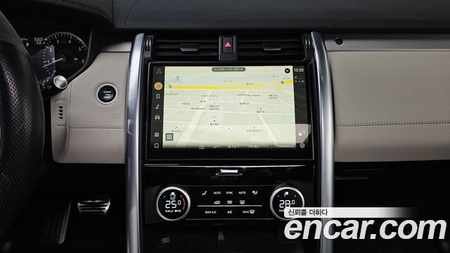 Land Rover Discovery P360 R-Dynamic SE