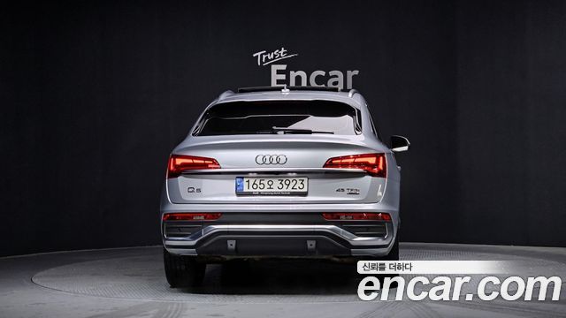 Audi Q5 45 TFSI Quattro Premium Sportback