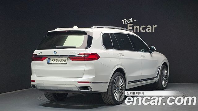 BMW X7 xDrive 40i Design Pure Excellence 6-Seater