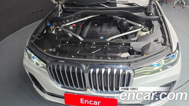 BMW X7 xDrive 40i Design Pure Excellence 6-Seater