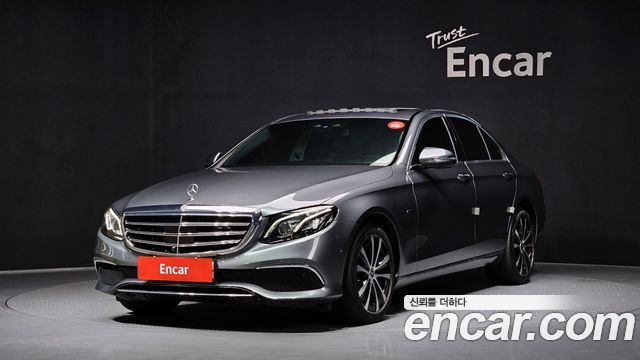 Mercedes-Benz E-Class E300e 4MATIC Exclusive