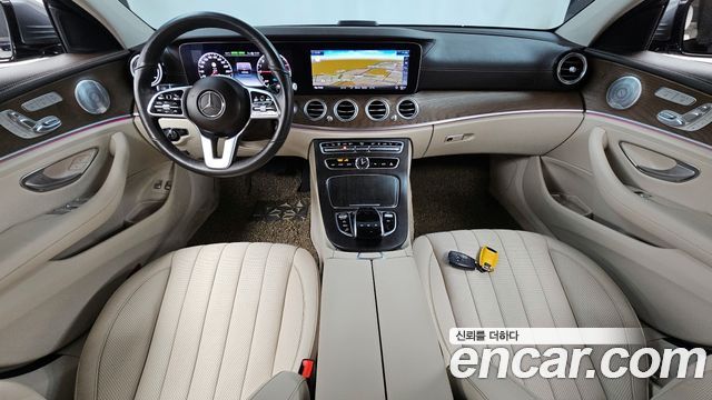 Mercedes-Benz E-Class E300e 4MATIC Exclusive