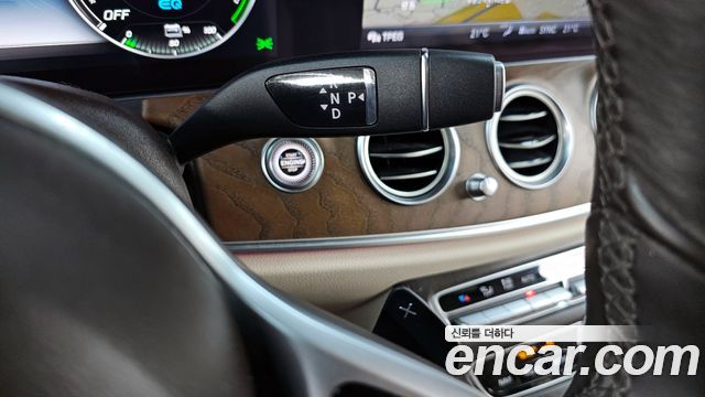 Mercedes-Benz E-Class E300e 4MATIC Exclusive