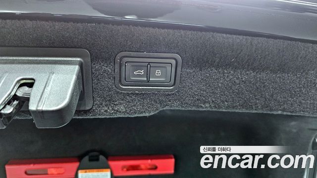 Audi A8 55 TFSI Quattro LWB