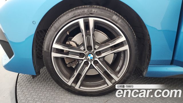 BMW 2-Series 220i M Sports