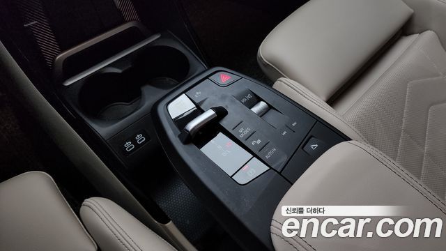 BMW 2-Series 220i Advantage