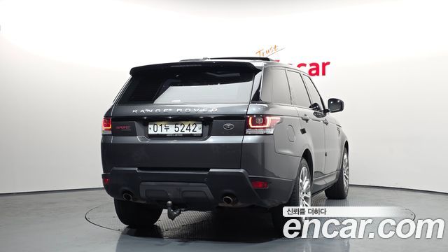 Land Rover Range Rover Sport 3.0 SDV6 HSE Dynamic