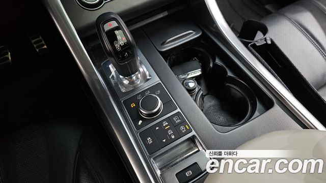 Land Rover Range Rover Sport 3.0 SDV6 HSE Dynamic