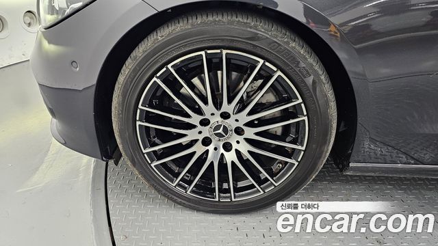 Mercedes-Benz C-Class C300 4MATIC Avantgarde