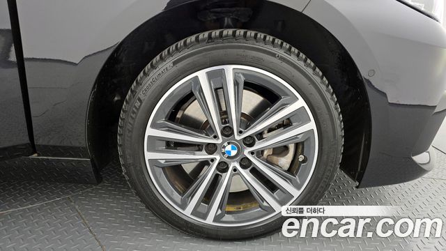 BMW 2-Series 220i Sport