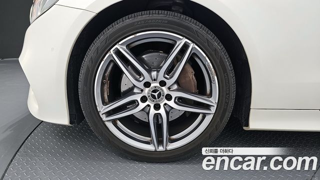 Mercedes-Benz E-Class E220d Cabriolet