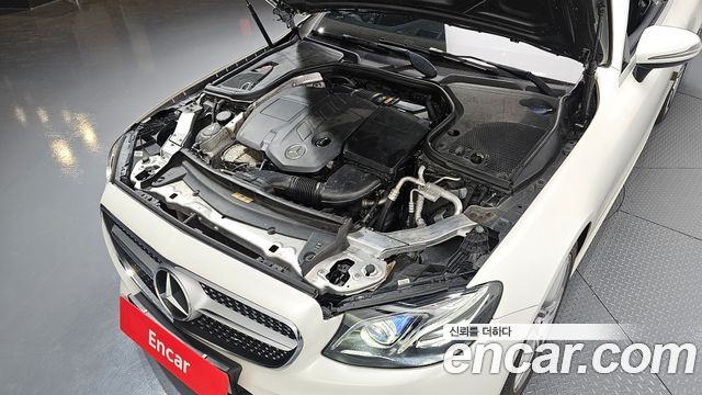 Mercedes-Benz E-Class E220d Cabriolet