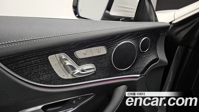 Mercedes-Benz E-Class E220d Cabriolet