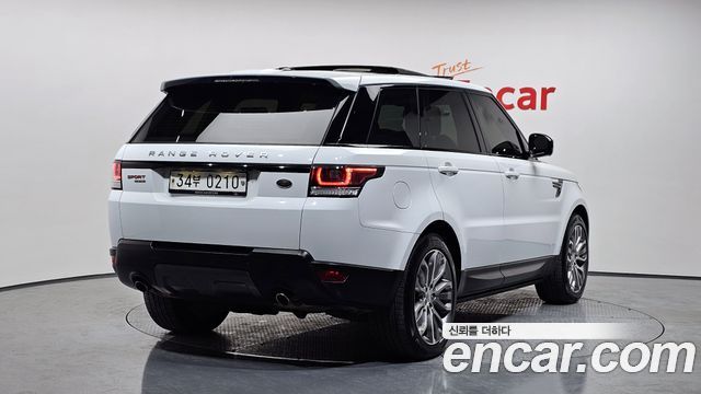 Land Rover Range Rover Sport 3.0 SDV6 HSE Dynamic