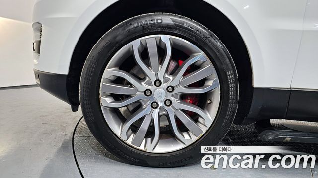 Land Rover Range Rover Sport 3.0 SDV6 HSE Dynamic
