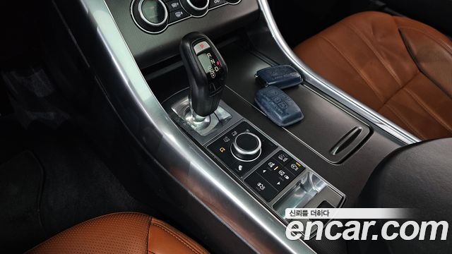 Land Rover Range Rover Sport 3.0 SDV6 HSE Dynamic