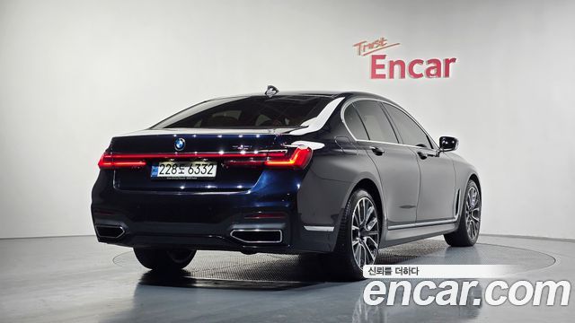 BMW 7-Series 740i M Sport