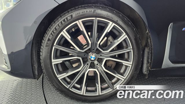 BMW 7-Series 740i M Sport