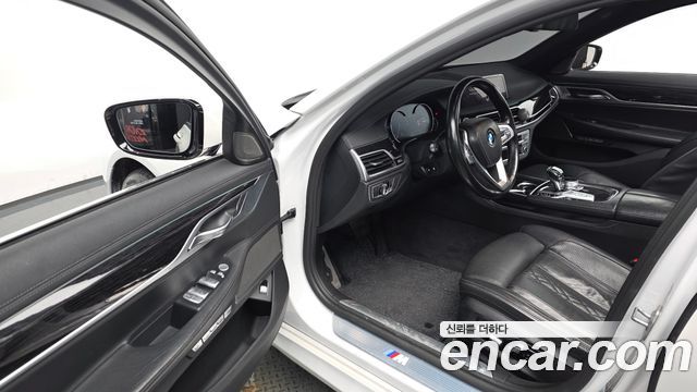 BMW 7-Series 730d xDrive M Sport