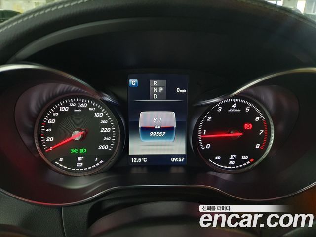 Mercedes-Benz GLC-Class GLC300 4MATIC AMG Line