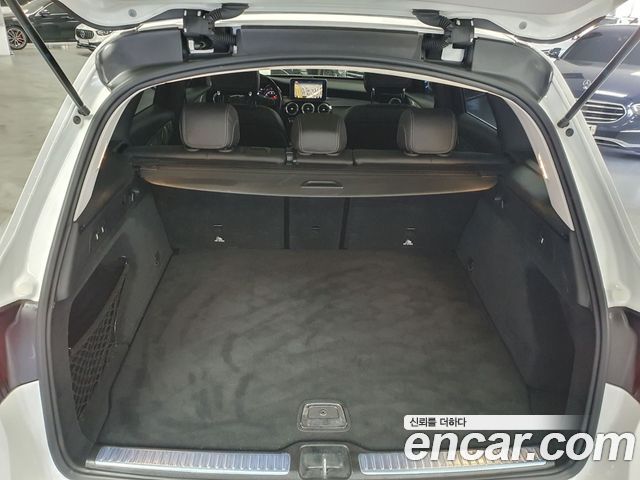 Mercedes-Benz GLC-Class GLC300 4MATIC AMG Line