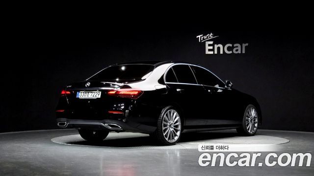 Mercedes-Benz E-Class E350 4MATIC AMG Line