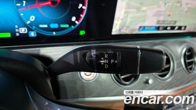 Mercedes-Benz E-Class E350 4MATIC AMG Line