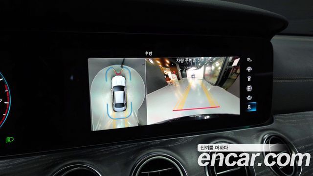 Mercedes-Benz E-Class E350 4MATIC AMG Line