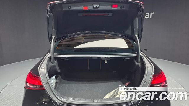 Mercedes-Benz E-Class E350 4MATIC AMG Line