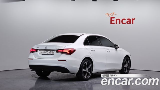 Mercedes-Benz A-Class A250 4MATIC Sedan