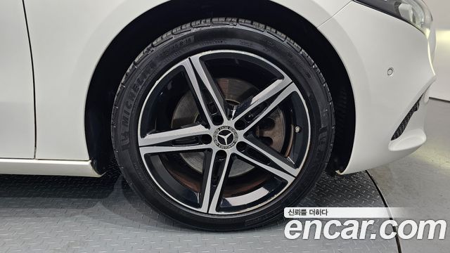 Mercedes-Benz A-Class A250 4MATIC Sedan