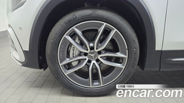 Mercedes-Benz GLB-Class AMG GLB35 4MATIC