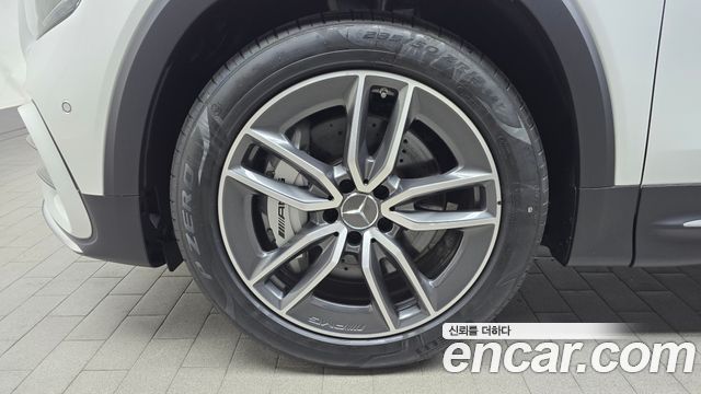 Mercedes-Benz GLB-Class AMG GLB35 4MATIC