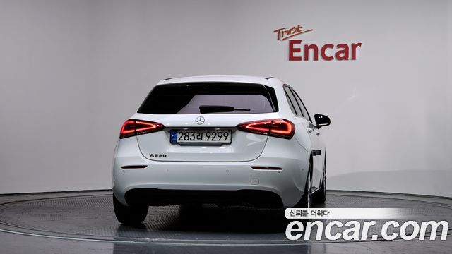 Mercedes-Benz A-Class A220 Hatchback