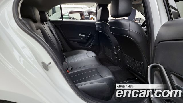 Mercedes-Benz A-Class A220 Hatchback