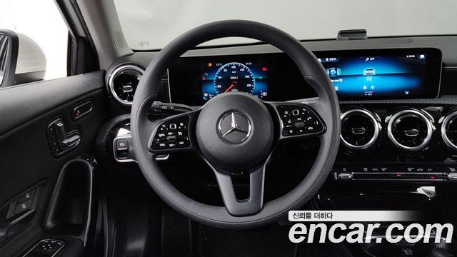 Mercedes-Benz A-Class A220 Hatchback