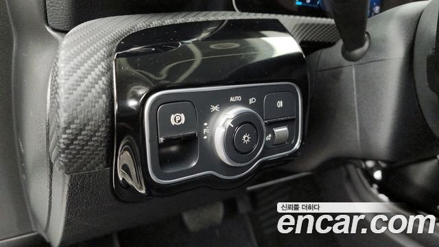 Mercedes-Benz A-Class A220 Hatchback