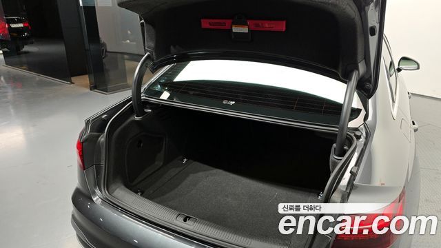 Audi A4 35 TDI Premium