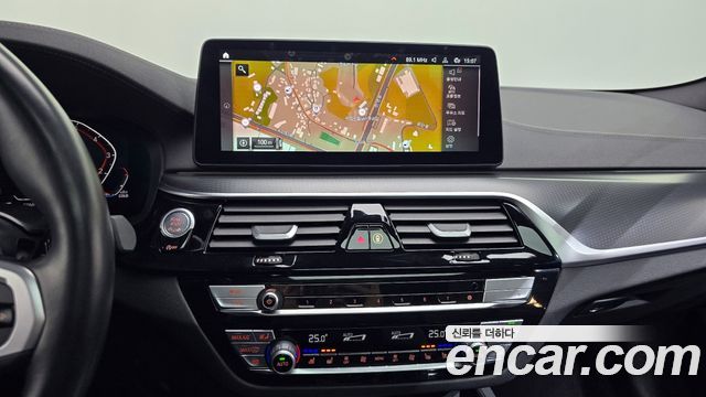 BMW 5-Series 520i M Sport