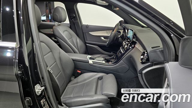 Mercedes-Benz GLC-Class GLC220 d 4MATIC