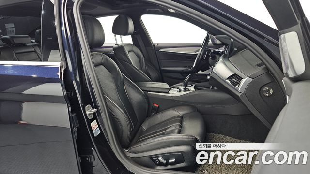 BMW 5-Series 520d xDrive M Sport Package