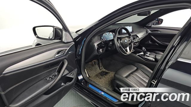 BMW 5-Series 520d xDrive M Sport Package