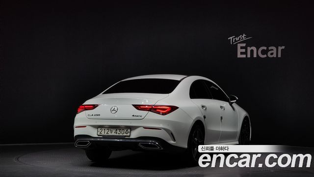 Mercedes-Benz CLA-Class CLA250 4MATIC