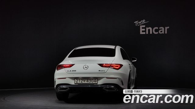 Mercedes-Benz CLA-Class CLA250 4MATIC