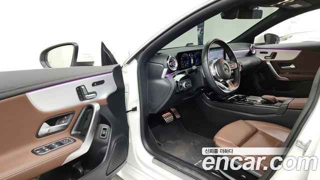 Mercedes-Benz CLA-Class CLA250 4MATIC