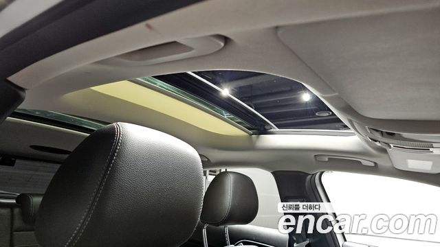 Mercedes-Benz GLA-Class GLA220