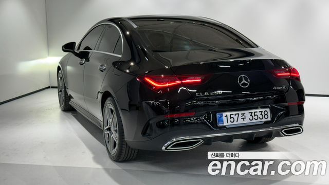 Mercedes-Benz CLA-Class CLA250 4MATIC