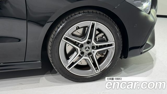 Mercedes-Benz CLA-Class CLA250 4MATIC